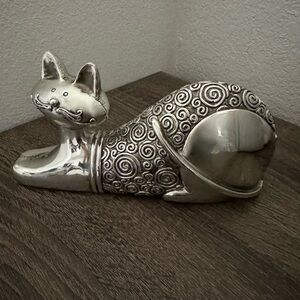 Vintage Silver Tone Cat Sculpture.